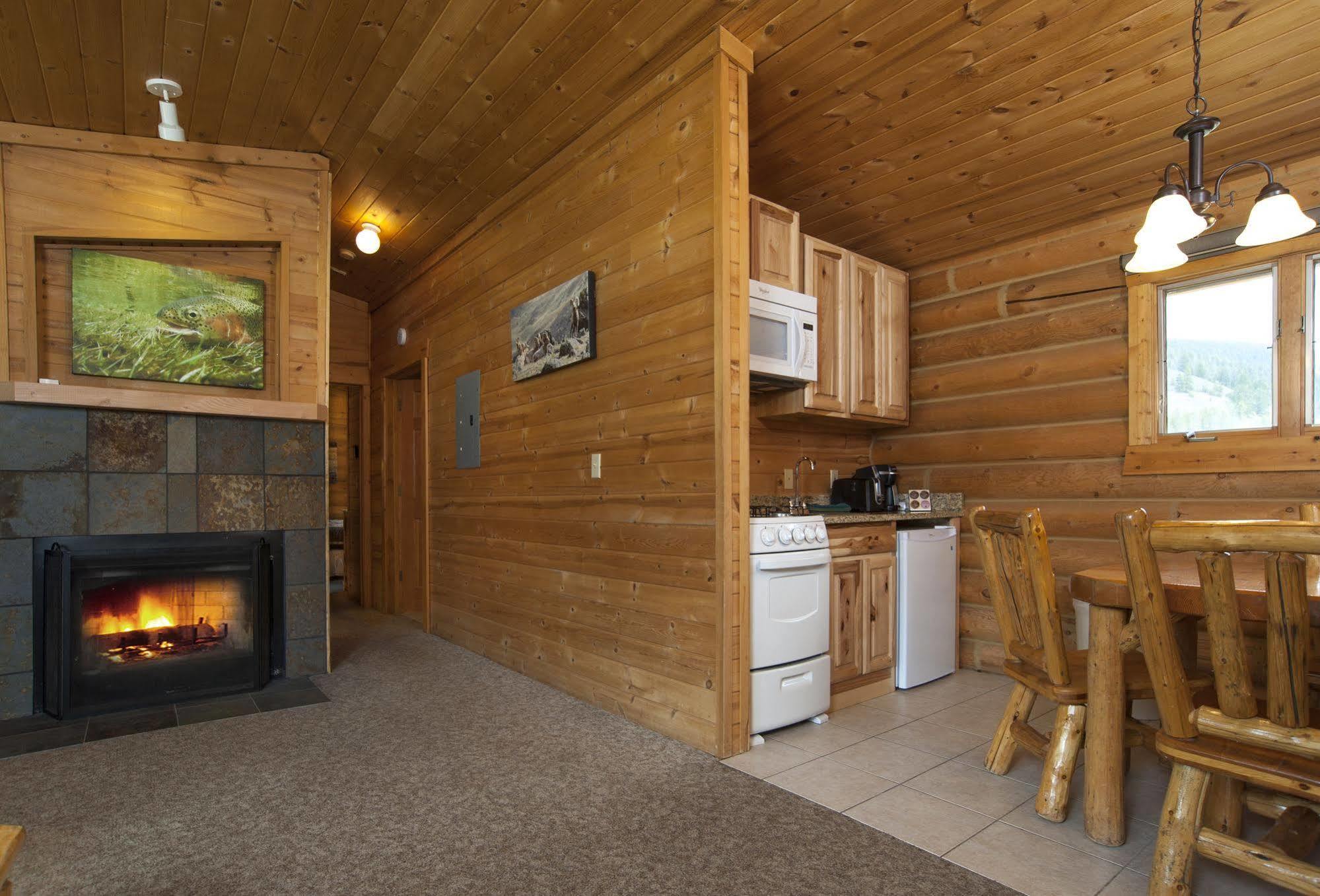 Villa 320 Guest Ranch Gallatin Gateway Esterno foto