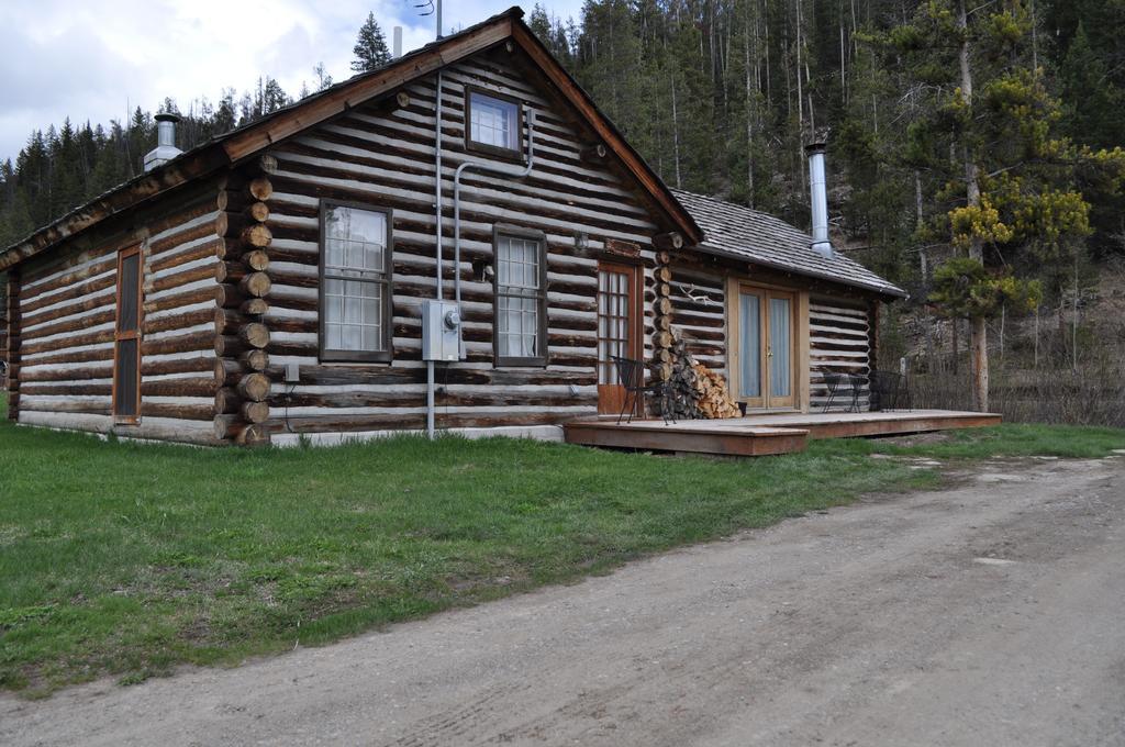 Villa 320 Guest Ranch Gallatin Gateway Esterno foto